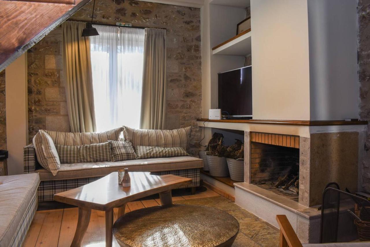 Secluded Mountain Refuge - Theonimfi Paradise Gem 디미트사나 외부 사진